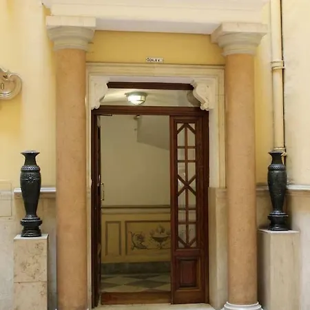 Central House Xx Settembre