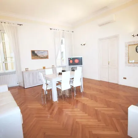 Central House Xx Settembre